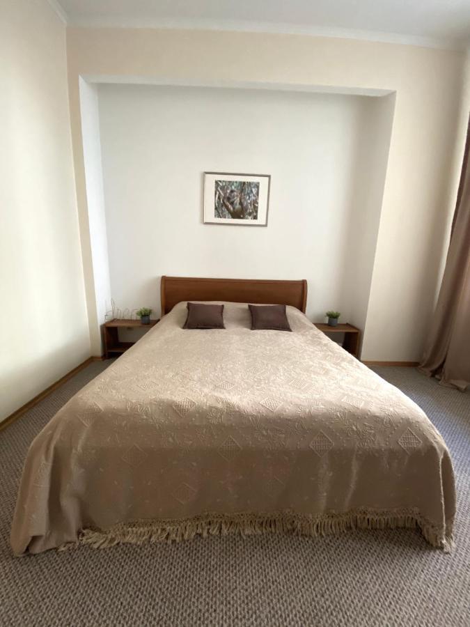 Family Apartment Lwów Zewnętrze zdjęcie